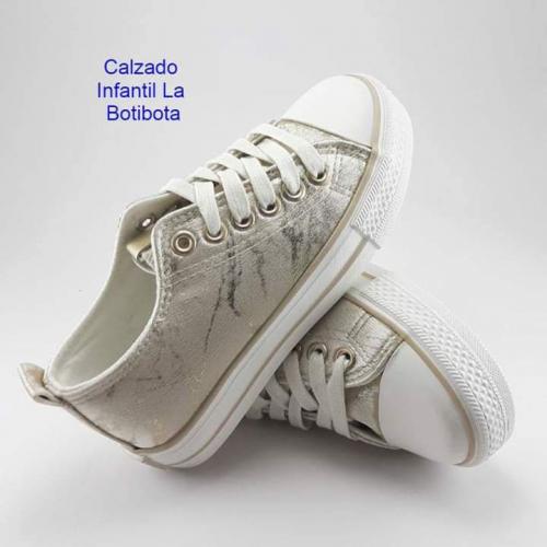 Imagen principal Deportivas Kids de lona estampada Oro.