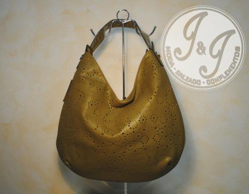 Imagen principal BOLSO VERDE CALADO