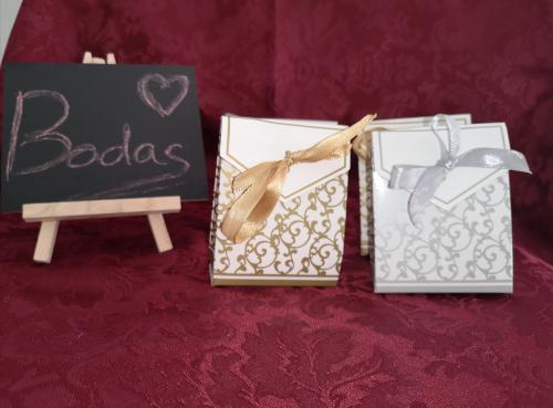Imagen principal BODAS-Cajas brocadas Detalles con Aroma a Pasión.