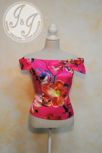 Imagen principal CAMISETA FLORES