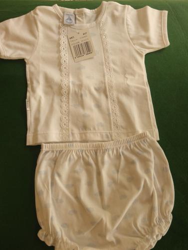 Imagen principal Conjunto niña m/ c nubes blanco y celeste