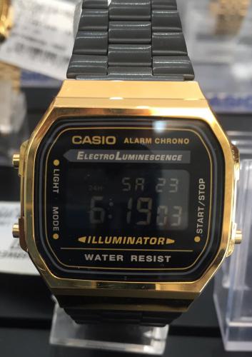 Imagen principal Reloj Casio negro/ dorado