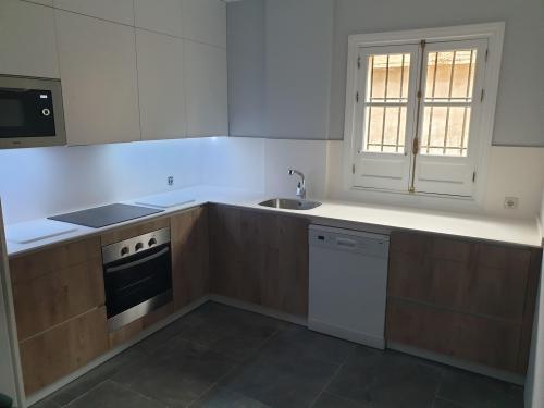 Imagen principal COCINA LAMINADA ROBLE- BLANCA