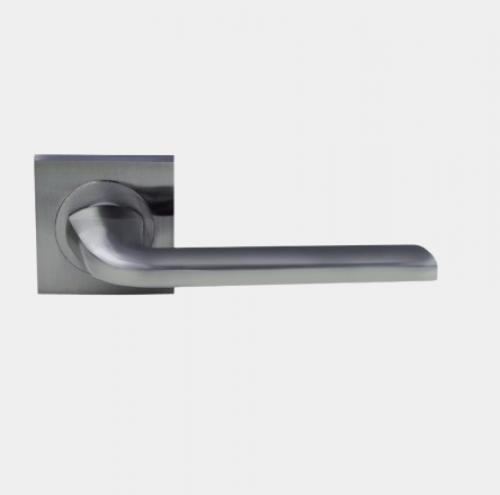 Imagen principal MANILLA CON ROSETA MOD.12