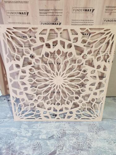 Imagen principal MECANIZACIÓN SOBRE TABLERO EN DM PARA CREAR CELOSIA DECORATIVA