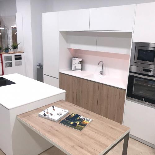 Imagen principal COCINA LAMINADA BLANCA - ROBLE 