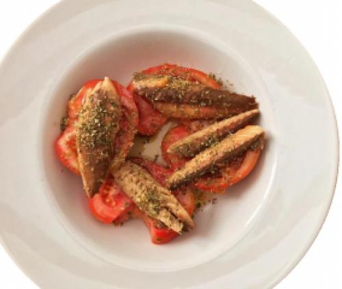 Imagen principal Tomate aliñado con caballa