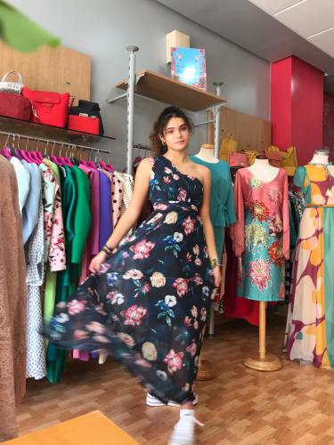 Imagen principal vestido asimétrico estampado
