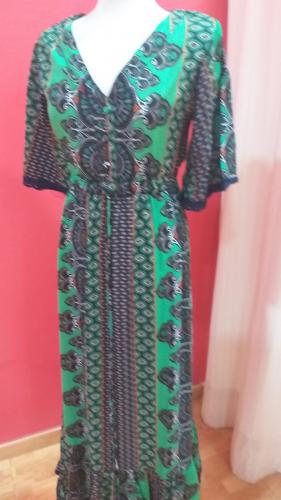 Imagen principal Vestido largo estampado de maga corta