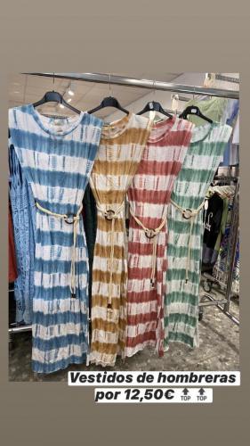 Imagen principal VESTIDO CON HOMBRERAS